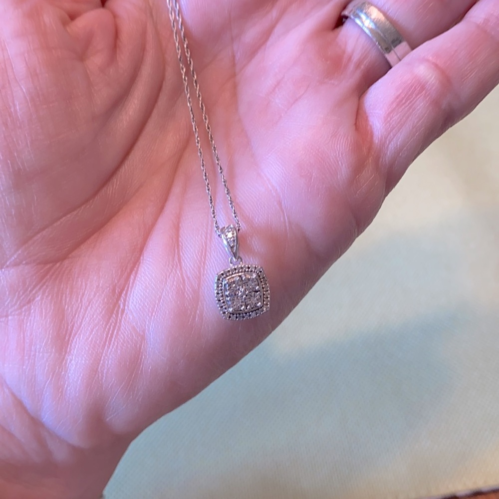 Sterling silver/diamond pendant